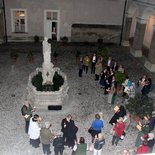 Lichtfeier im Hof des Priesterseminars